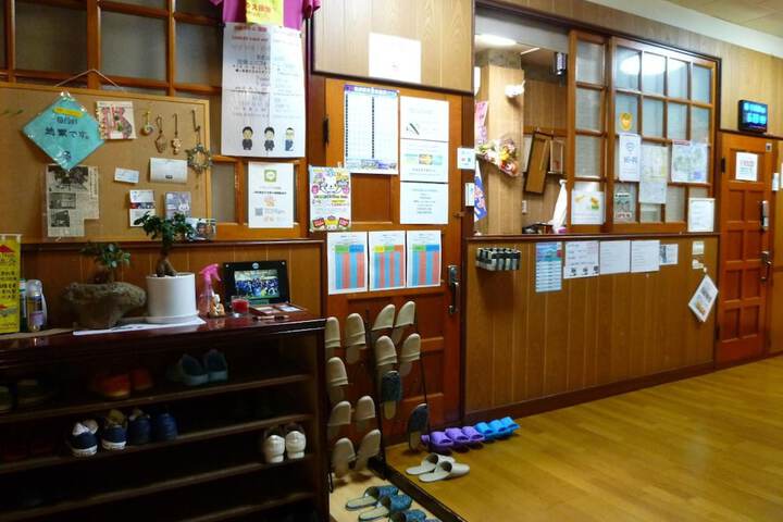 Gift Shop 25 of 55
