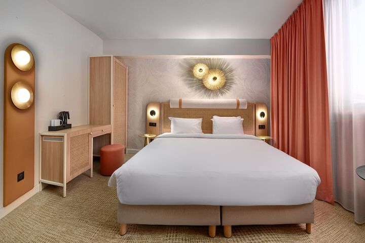 Room 38 of 105