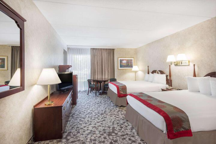 2 Double Beds (5 of 16)