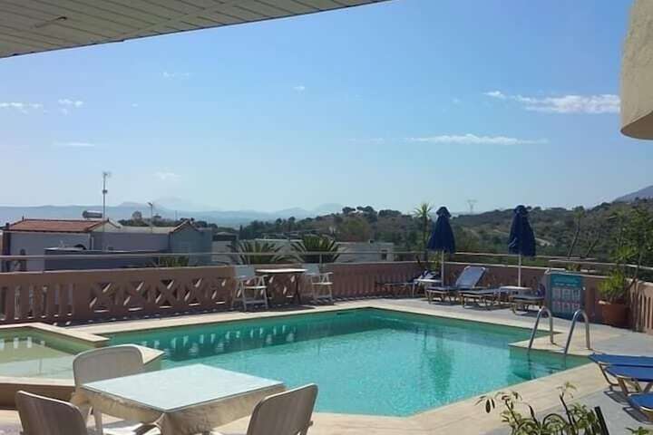 Pool 38 of 41