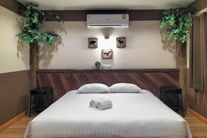 Room 26 of 156