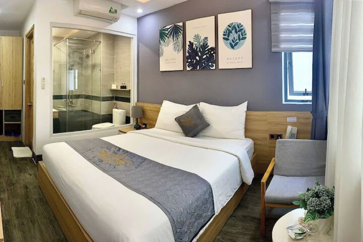 Room 18 of 24