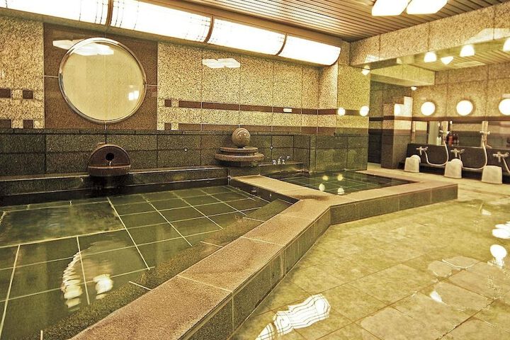 Pool 52 of 99
