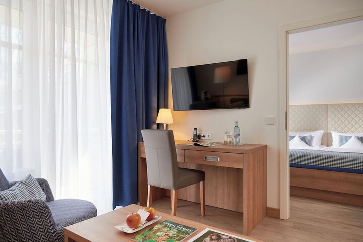Room 28 of 102
