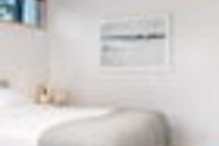 Room 11 of 60