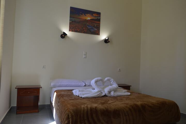 Room 12 of 35