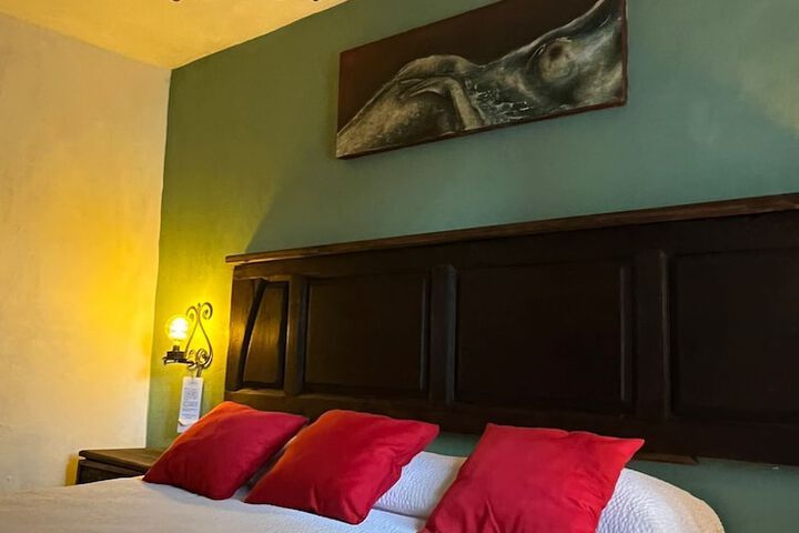 Room 32 of 156