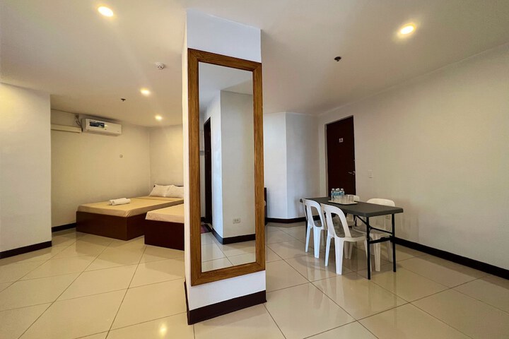 Room 35 of 84