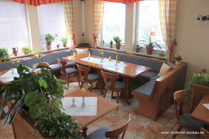 Dining Photos