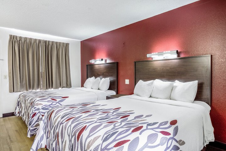 Room 7 of 28