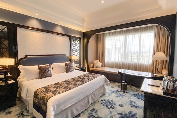 Room 5 of 35
