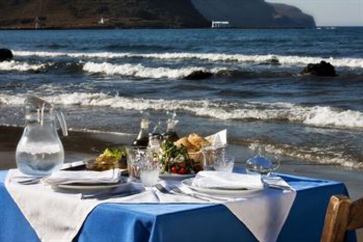Dining 6 of 7