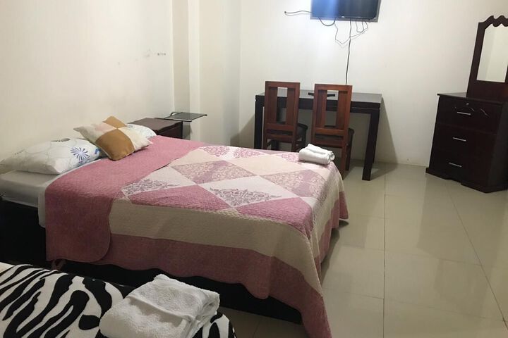 Room 6 of 16