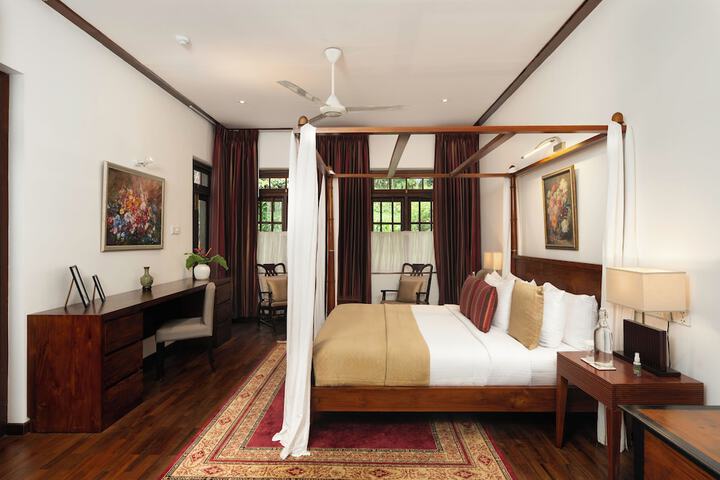 Room 18 of 60