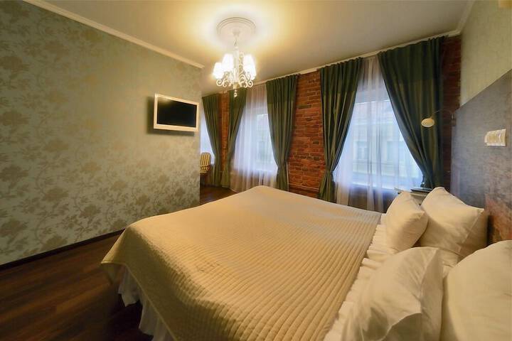 Room 21 of 43