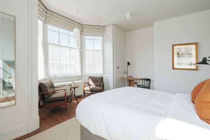 Room 11 of 26