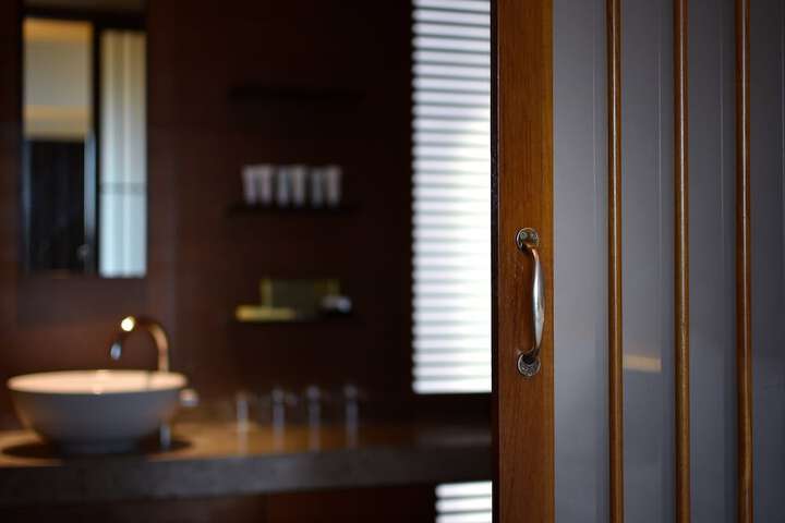 Room 18 of 35