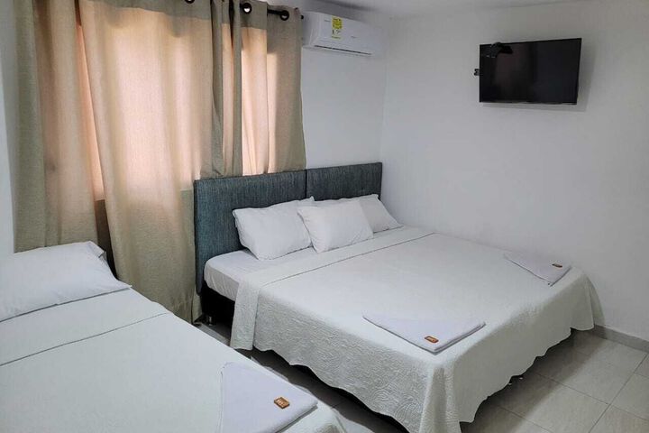 Room 16 of 33