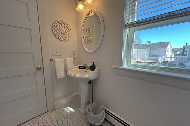 Room 177 of 297