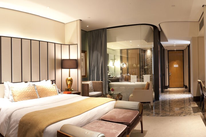Room 14 of 61
