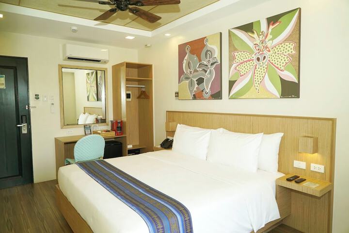 Room 16 of 49