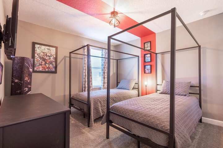 Room 6 of 68