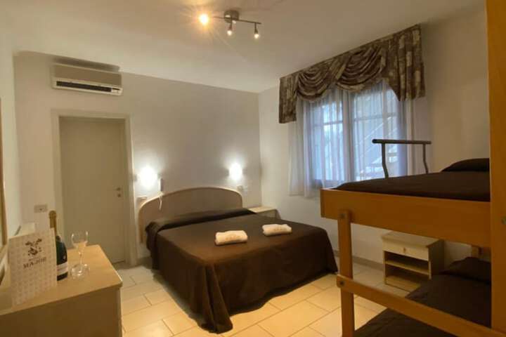 Room 19 of 54