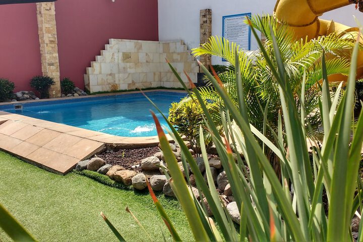 Pool 48 of 65