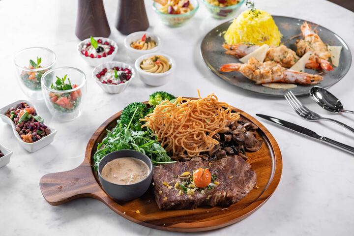 Dining 36 of 136