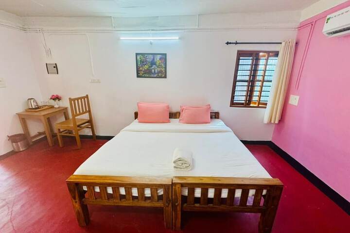 Room 19 of 49