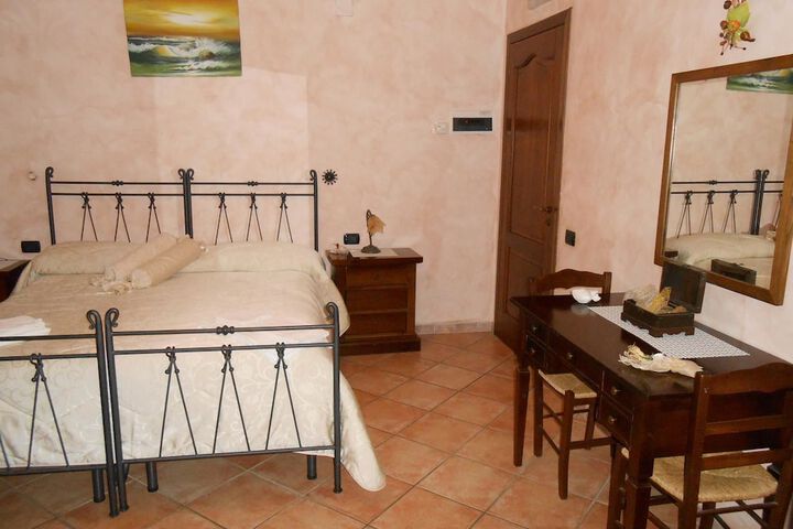 Room 2 of 22