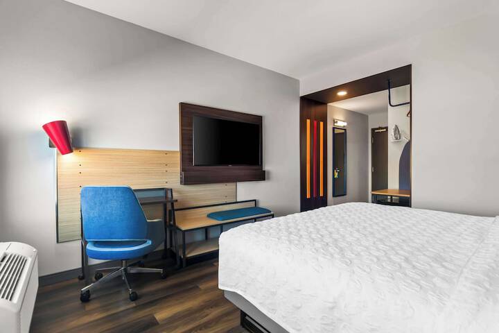 1 King Bed with Walk in Shower (8 of 12)