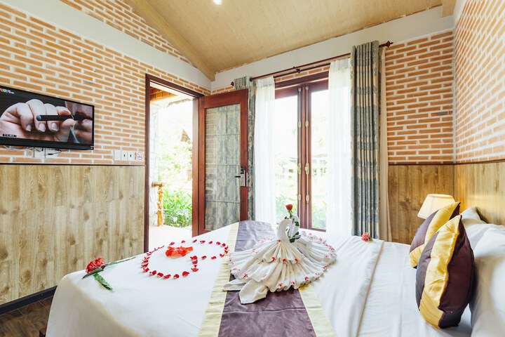 Room 16 of 120