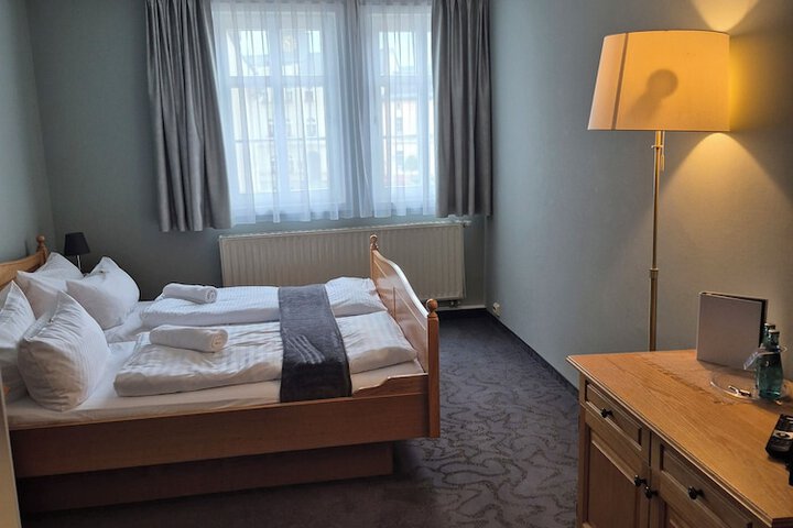 Room 10 of 23