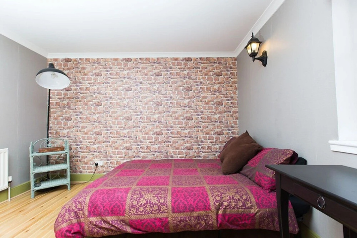 Room 3 of 12