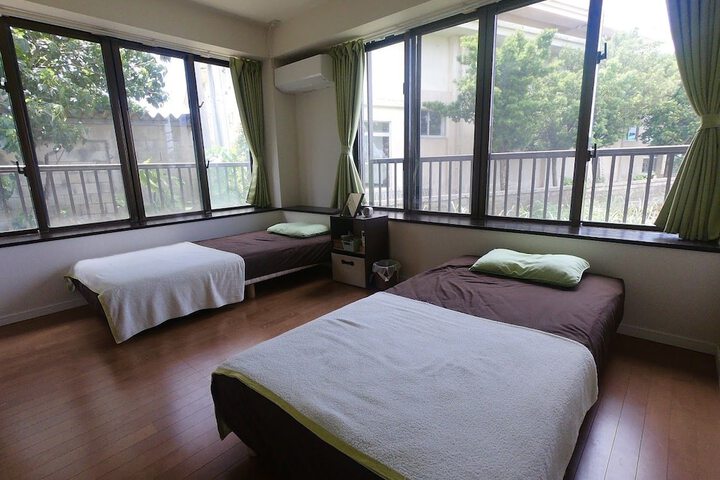 Room 3 of 25