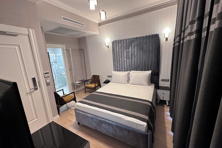 Room 20 of 71
