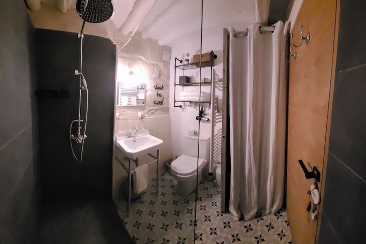 Room 119 of 209
