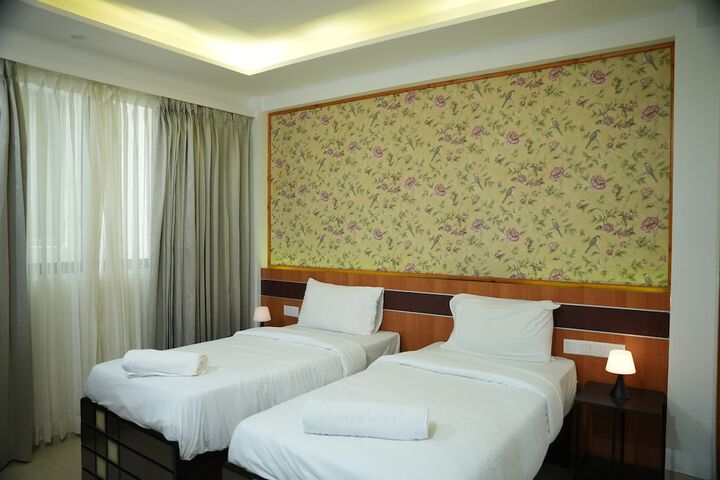 Room 7 of 22