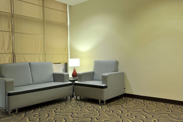 Hotel Interior 4 of 33
