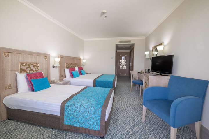 Room 4 of 60