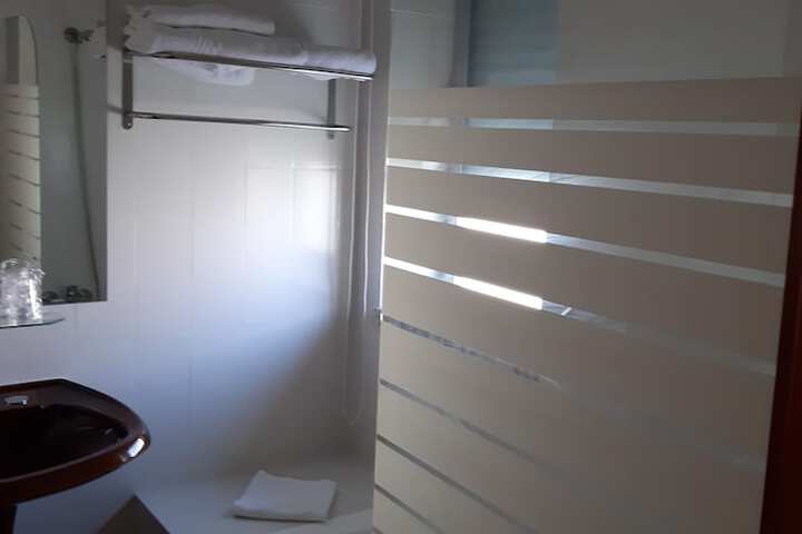 Room 43 of 62