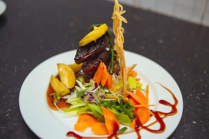 Dining 37 of 57