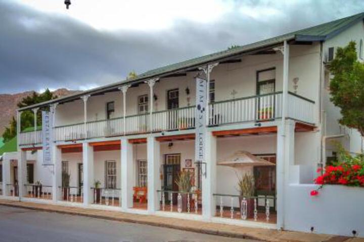 Hotel 7 of 35