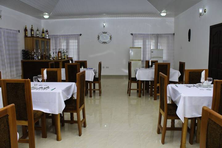 Dining Photos