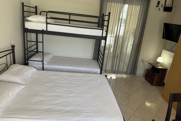 Room 35 of 116