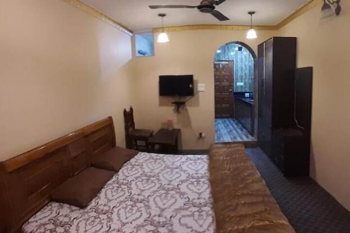 Room 8 of 61