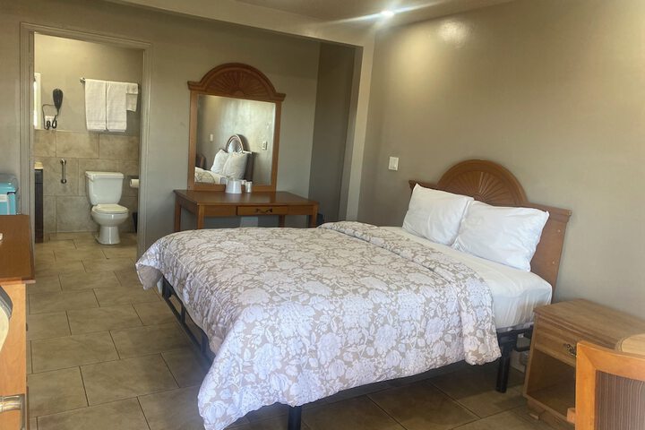 Room 5 of 60