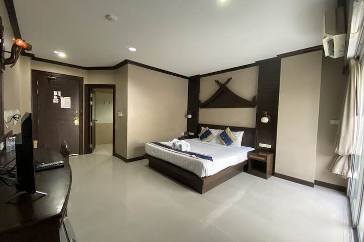 Room 11 of 53