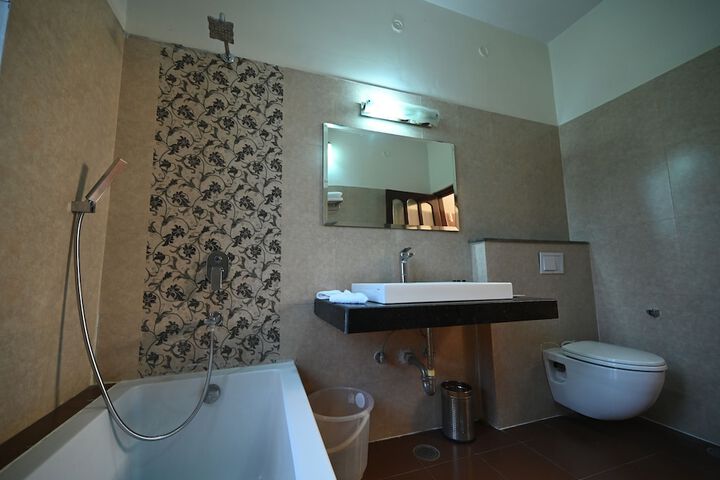 Room 42 of 115